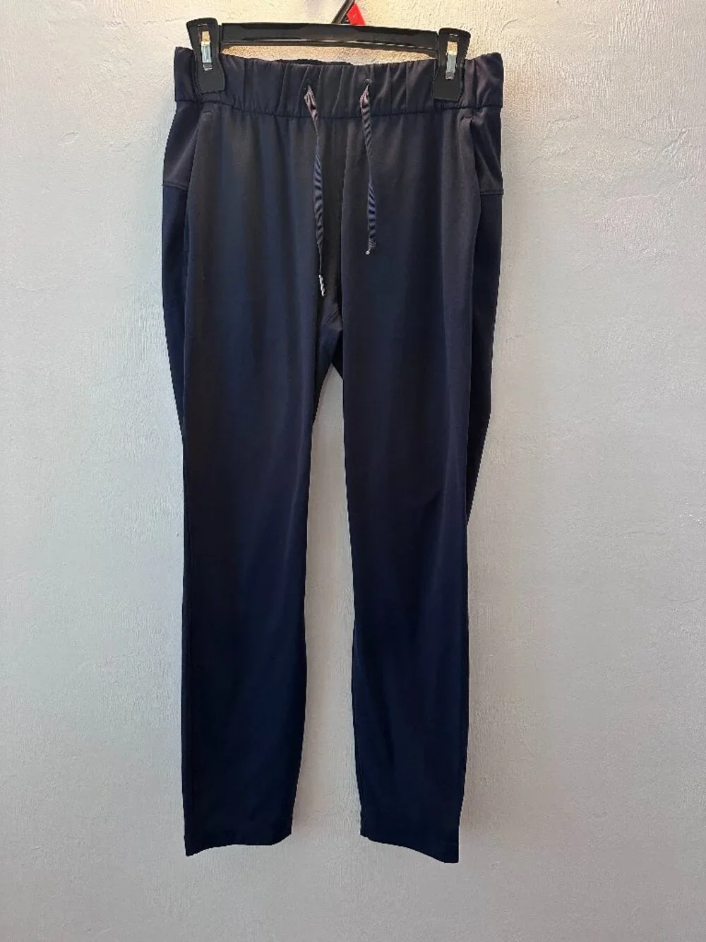 Lululemon On The Fly Pant Size 4 Navy Blue